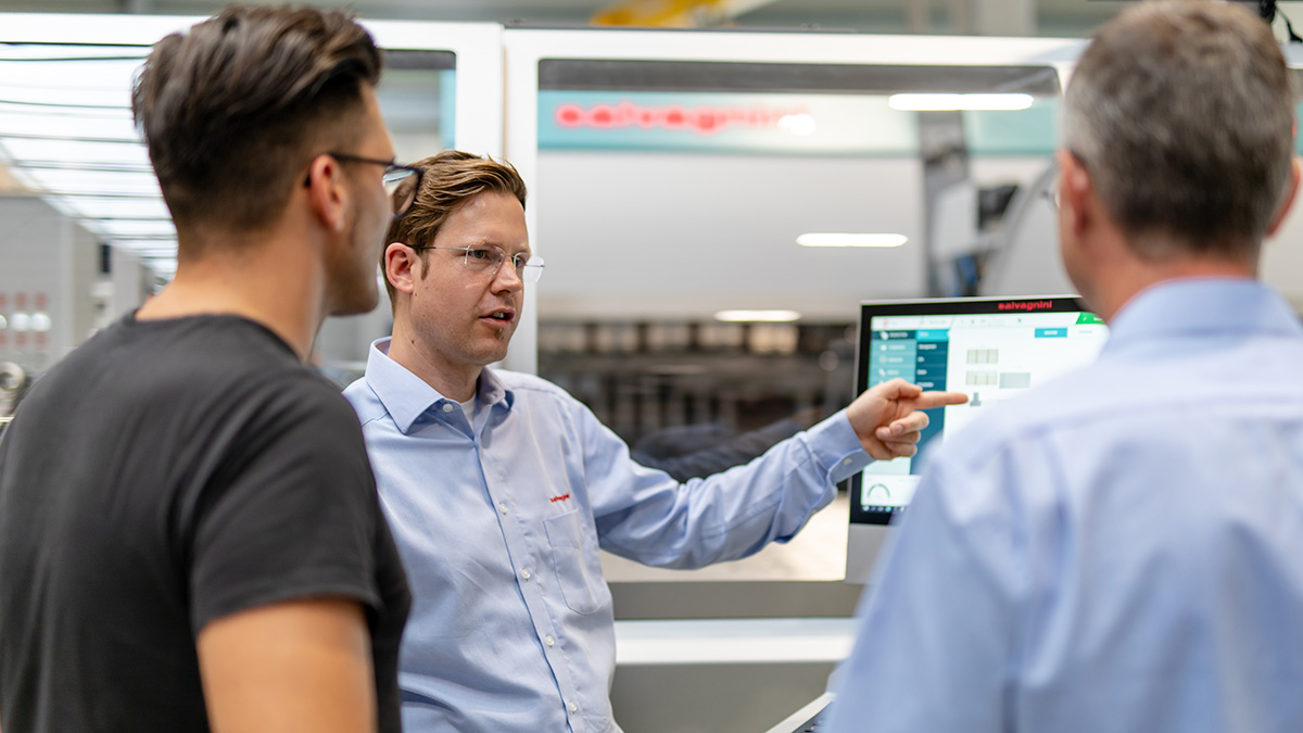 Sheet metal machinery Training courses